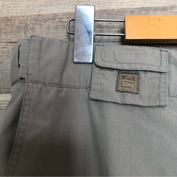 Vintage Tilly’s Endurables Loose Fit Cargo Pants Size 38 - Picture 2 of 12